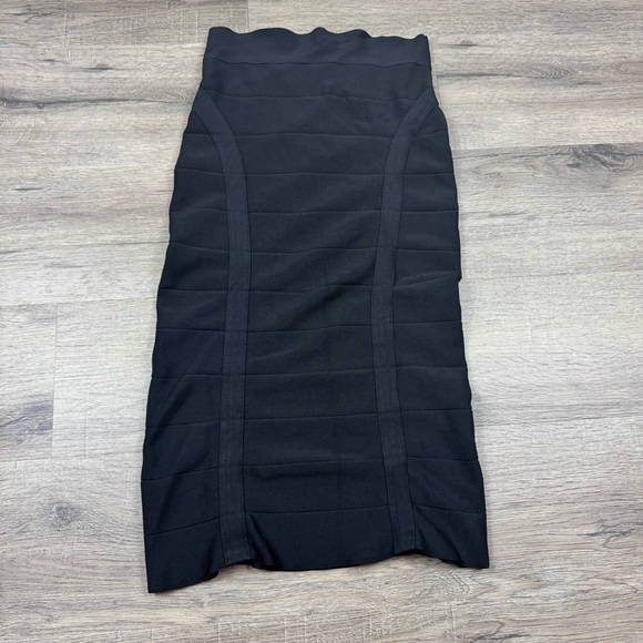 Bebe Bandage Midi Skirt Women’s Medium Black Bodycon 90s Y2K Fitted Sleek Curve - Picture 3 of 12
